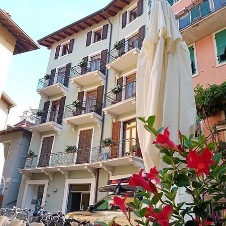 Casa Nataly Bed & Breakfast Torbole Sul Garda Bagian luar foto