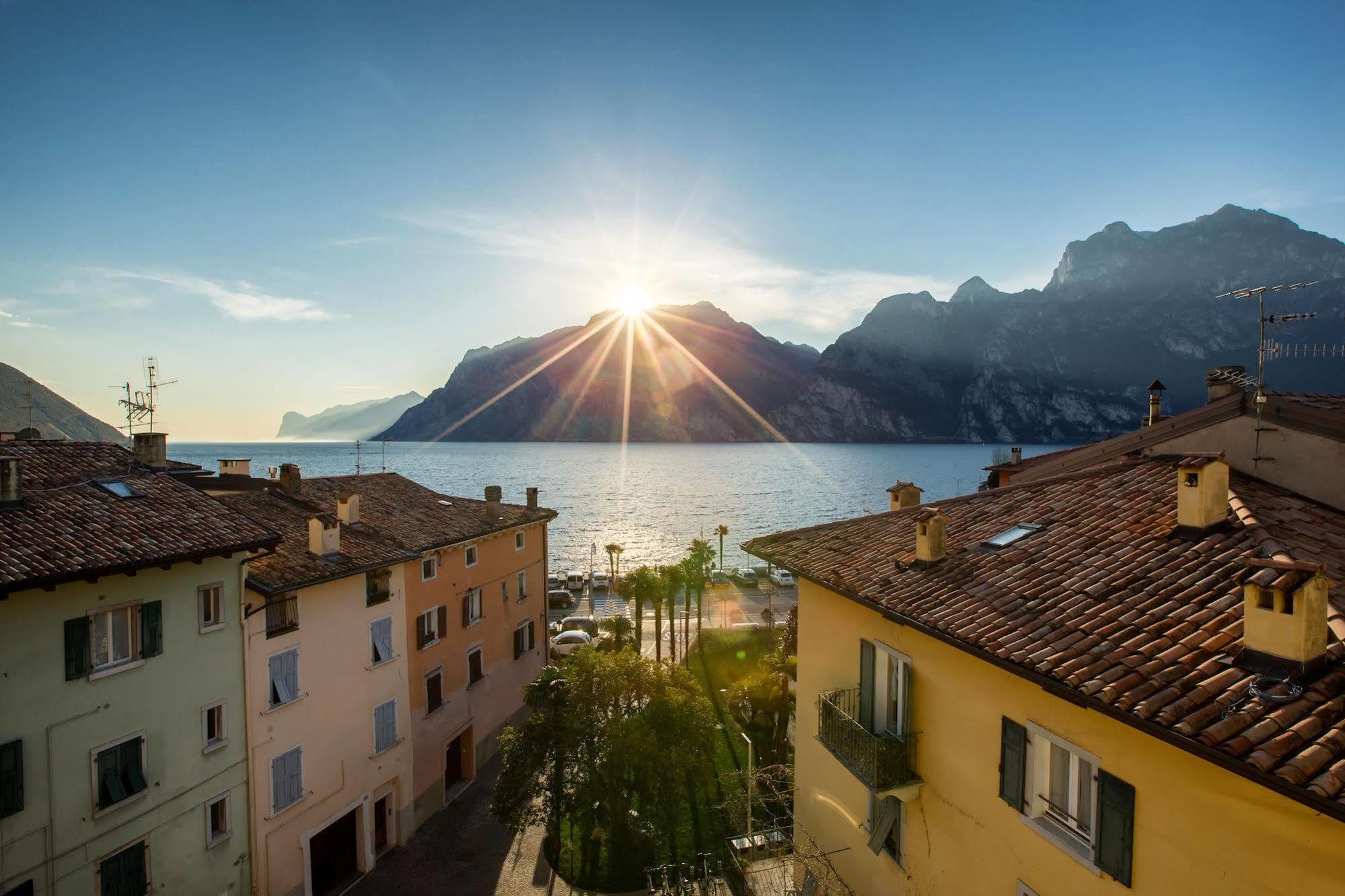 Casa Nataly Bed & Breakfast Torbole Sul Garda Bagian luar foto